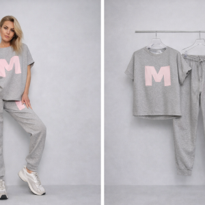 Σετ φόρμας με κοντομάνικο T-shirt και παντελόνι jogger
